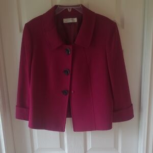 Tahari Magenta Cropped Blazer – Women’s Size 14 – Elegant 3/4 Sleeve Jacket